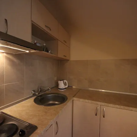 Elit 4 - Menada Apartment *